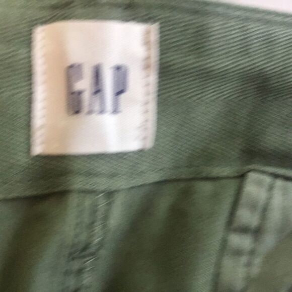 NWOT. GAP Women’s Shorts Size 14 Green - Picture 5 of 11